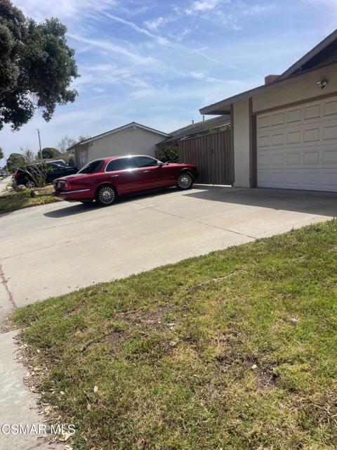 3440 Via Marina Avenue, Oxnard CA: https://media.crmls.org/mediaz/9a42f298-d6bf-469f-9a24-c74c84633ae7.jpg