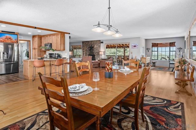 11249 Valle Vista Rd, Lakeside CA: https://media.crmls.org/mediaz/9a439574-4468-4cbe-8982-4548e5eea3d4.jpg