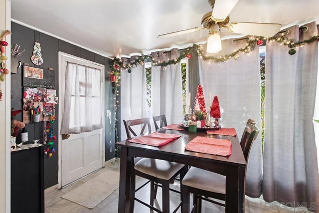 1654 LINWOOD, San Diego CA: https://media.crmls.org/mediaz/9a444843-7538-43a0-9200-a0c02a310e14.jpg