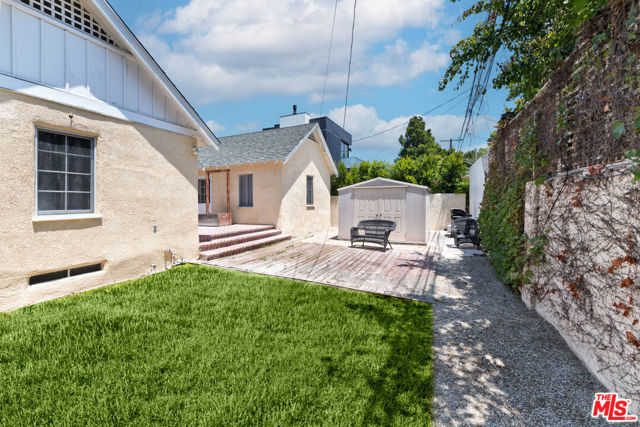 9028 Rangely Avenue, West Hollywood CA: https://media.crmls.org/mediaz/9a44a1dd-8efb-4e6e-8094-a65d38e39cd8.jpg