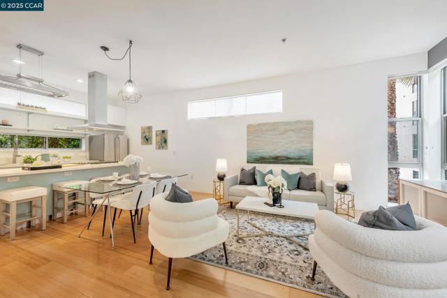 1231 Pine St, Oakland CA: https://media.crmls.org/mediaz/9a45b6ae-b004-42ba-a7e9-e69c65fcc73a.jpg