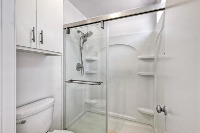 1723 Calle Platico, Oceanside CA: https://media.crmls.org/mediaz/9a46b1ca-1865-435e-a458-6cca9f3b76f0.jpg