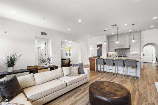 Detail Gallery Image 8 of 57 For 4173 Caribbean St, Oxnard,  CA 93035 - 4 Beds | 3 Baths