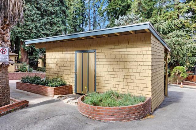 Image 30 of 78 For 140 Hillside Avenue