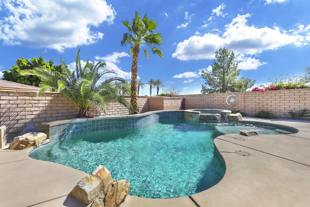 80449 Atherstone Drive