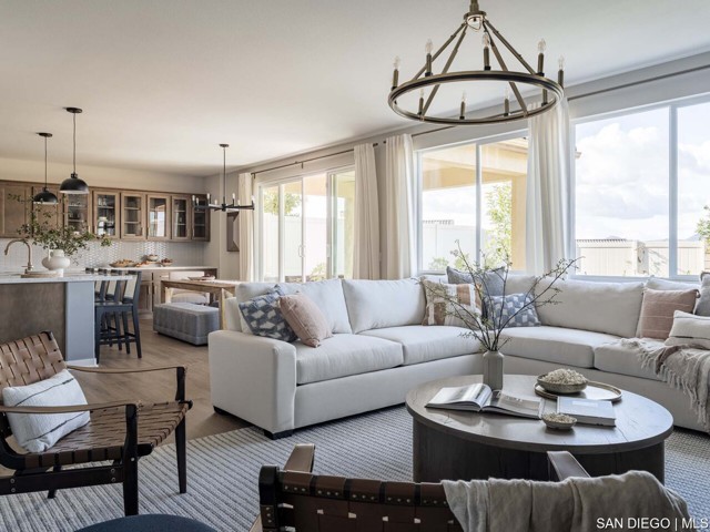 33313 RIVERSIDE DR, Lake Elsinore CA: https://media.crmls.org/mediaz/9a48052f-0323-47ed-b4e1-f0a1c39e8d40.jpg