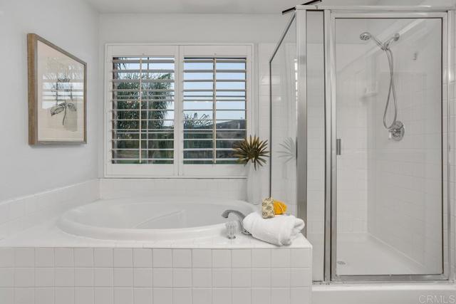 3071 Sprucewood Ln, Escondido CA: https://media.crmls.org/mediaz/9a4925b7-981a-4fa2-b7a6-a63e61a4e71f.jpg