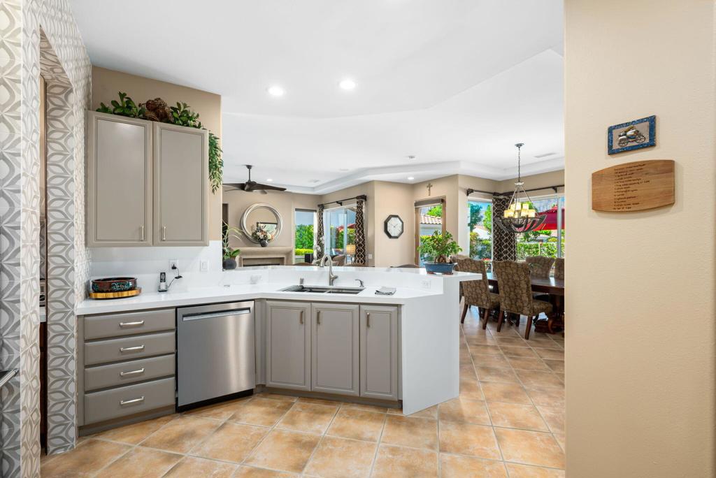 MLS #219138525DA image #23