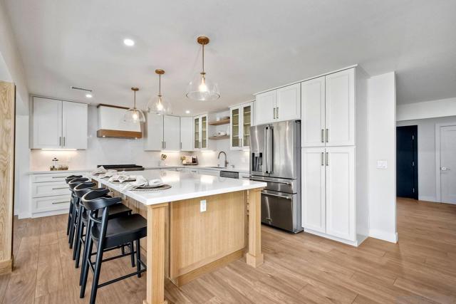 6630 Park Ridge Blvd, San Diego CA: https://media.crmls.org/mediaz/9a4aaacb-31b9-477f-a77b-8051df1e7fac.jpg