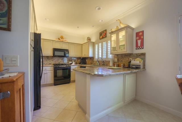 23799 Monterey-Salinas Highway, Salinas CA: https://media.crmls.org/mediaz/9a4ba57b-bb8c-401d-8265-3e8ef1c66fee.jpg