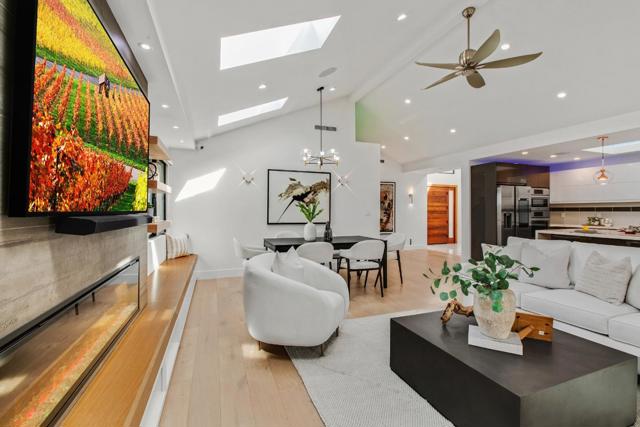 104 Oak Park Drive, Los Gatos CA: https://media.crmls.org/mediaz/9a4bc7e5-95a2-45de-92a5-98e49b236fb7.jpg
