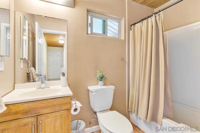 Image 24 of 64 For 28967 Oak Ln