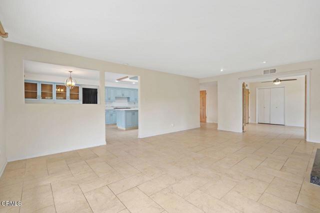 1274 Sunnycrest Avenue, Ventura CA: https://media.crmls.org/mediaz/9a4d2e6d-473b-45f5-b172-961b6d5d2aba.jpg