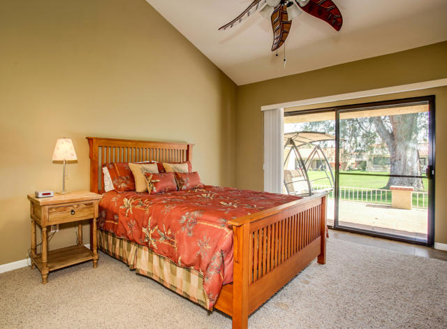 40553 Pebble Beach Circle, Palm Desert CA: https://media.crmls.org/mediaz/9a4df97b-7fb7-4d76-a1b0-eb40cd2e868d.jpg