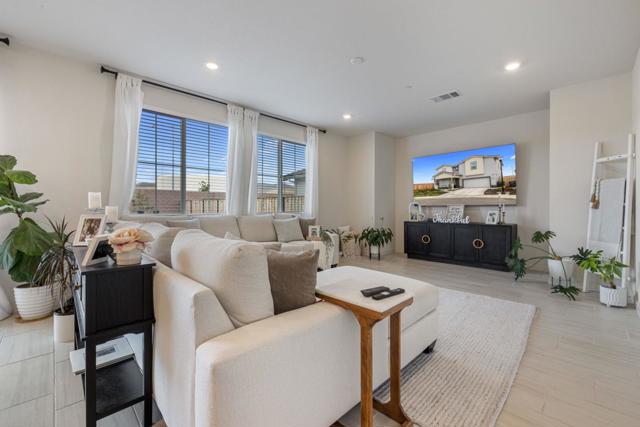 2224 Greenhorn Road, Patterson CA: https://media.crmls.org/mediaz/9a4efffe-13ff-4e8d-8d6e-1fe3474ff44a.jpg