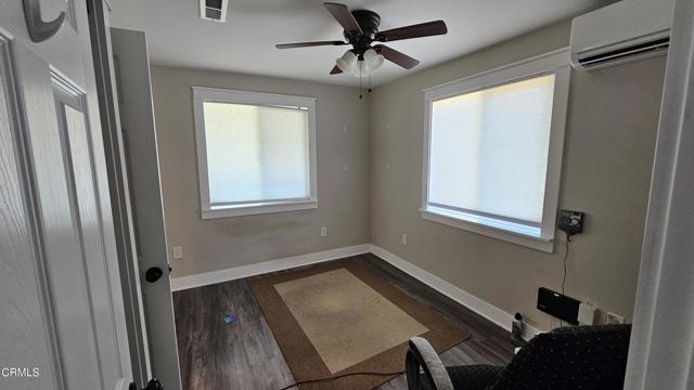 Detail Gallery Image 8 of 13 For 1032 W Newgrove St, Lancaster,  CA 93534 - 2 Beds | 1 Baths