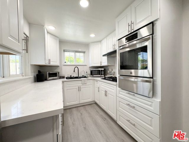 Image 6 of 22 For 3223 Perlita Avenue