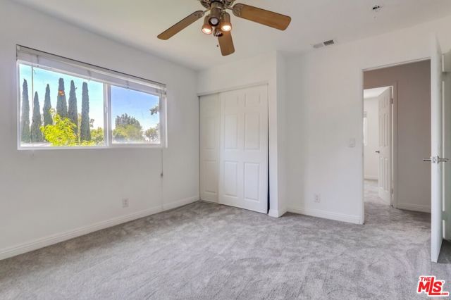 687 Mount Carmel Drive, Claremont CA: https://media.crmls.org/mediaz/9a50defb-da2c-4c80-a9ee-61b974c66209.jpg