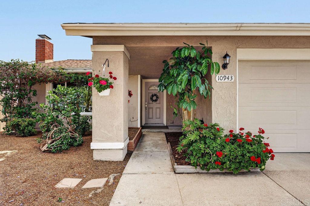 10943 Martinique Way - photo 2