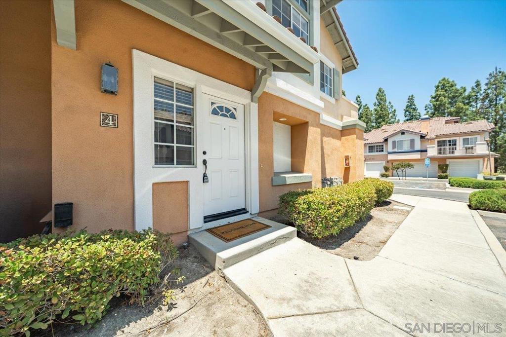 11985 Tivoli Park Row - photo 4
