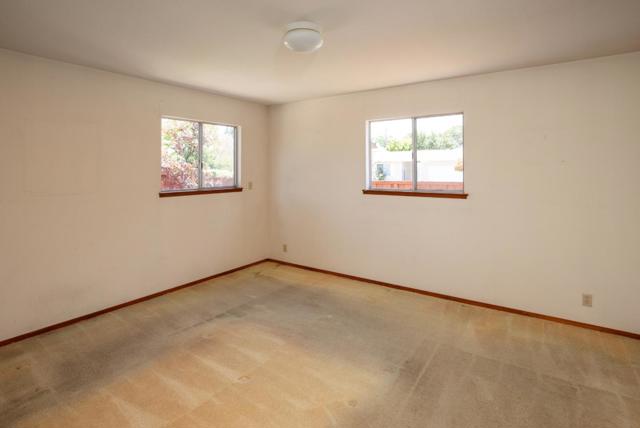 3857 Timlott Court, Palo Alto CA: https://media.crmls.org/mediaz/9a5336d3-58ef-4657-b54b-53ba1e651e0d.jpg