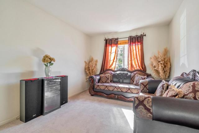 1433 Brahma Street, Patterson CA: https://media.crmls.org/mediaz/9a539f4b-a972-428f-b91b-4d11574cb636.jpg