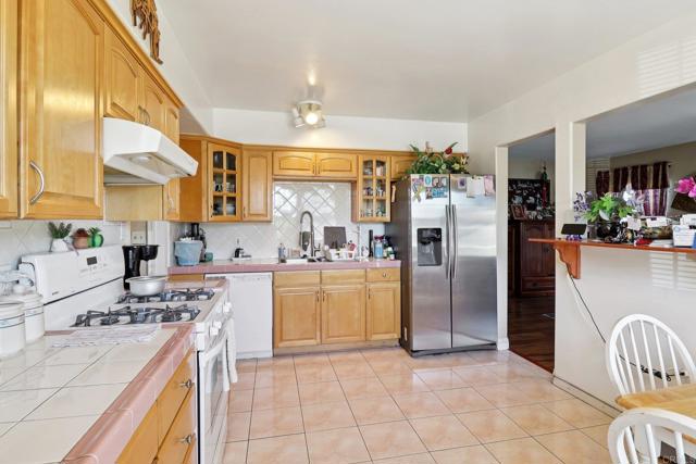 Detail Gallery Image 10 of 28 For 3836 Brems St. St, San Diego,  CA 92115 - 2 Beds | 1 Baths