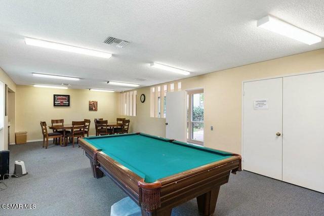 245 Oakleaf Drive, Thousand Oaks CA: https://media.crmls.org/mediaz/9a5473d0-0627-43e0-bdae-d7c4e1af2c5a.jpg