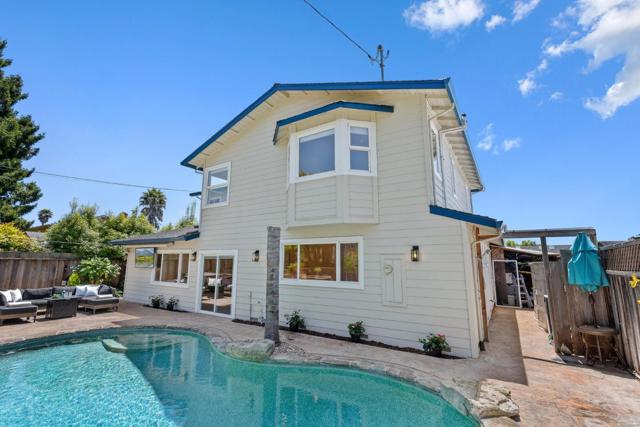 200 Cortez Street, Capitola CA: https://media.crmls.org/mediaz/9a5559b2-dd95-4d4e-9cb6-5d640c060f1d.jpg