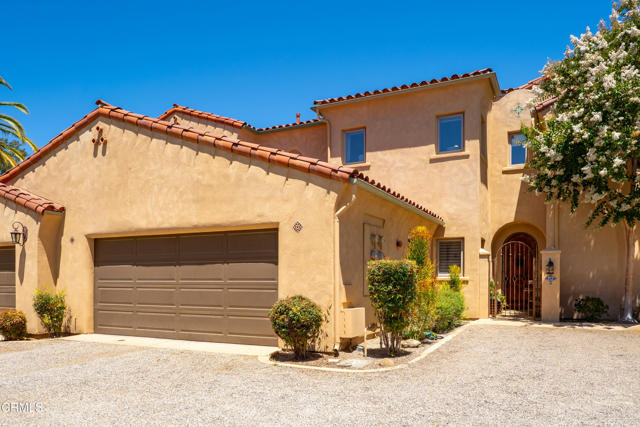 212 S Montgomery Street, Ojai CA: https://media.crmls.org/mediaz/9a561ecc-c813-4020-9430-f9617d031cf5.jpg