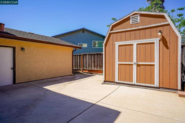 89 Cormorant Court, Martinez CA: https://media.crmls.org/mediaz/9a563fd5-5f39-463b-b4bc-4bae1a78b68b.jpg