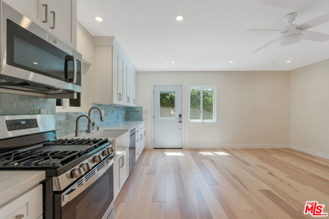 4632 Mioland Drive, Los Angeles CA: https://media.crmls.org/mediaz/9a57e5b9-da0f-4243-a67f-90b411640499.jpg