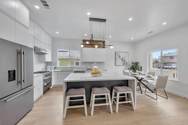 841 Harrison Street, Santa Clara CA: https://media.crmls.org/mediaz/9a57ea48-2050-48b4-8696-c42cd19f123d.jpg