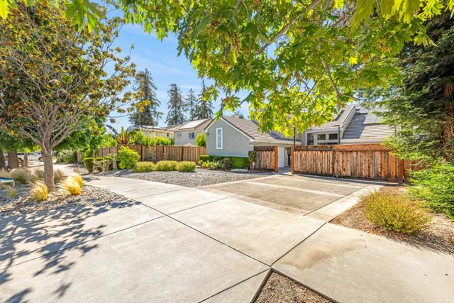 110 Morrison Canyon Road, Fremont CA: https://media.crmls.org/mediaz/9a58055d-908c-4eec-8896-5e786de18f36.jpg