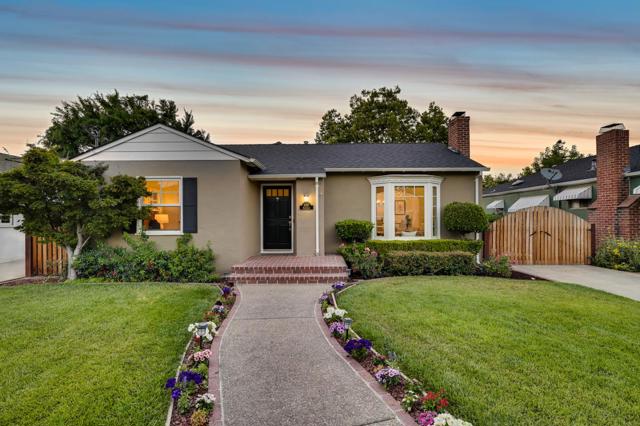 1037 Hazelwood Avenue, San Jose CA: https://media.crmls.org/mediaz/9a58c8e3-ff14-4cf0-a14b-613fb4951937.jpg