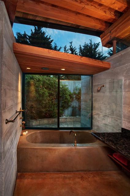 46400 Clear Ridge Road, Big Sur CA: https://media.crmls.org/mediaz/9a590fda-60b2-41e0-8ad8-c4a3d6c54676.jpg