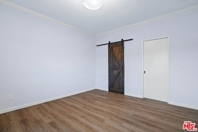 11938 Courtleigh Drive, Los Angeles CA: https://media.crmls.org/mediaz/9a5b0e90-180d-4c02-b1a8-35012d3df3a5.jpg
