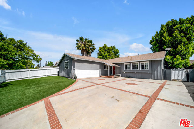 13153 Community Street, Sun Valley, California 91352, 4 Bedrooms Bedrooms, ,3 BathroomsBathrooms,Single Family Residence,For Sale,Community,24401805