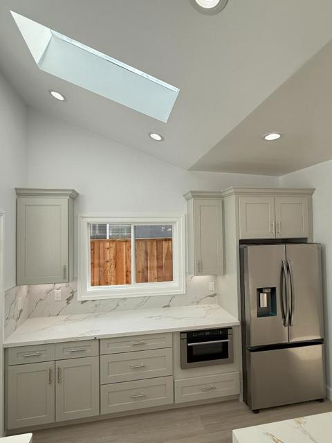 2552 Castleton Drive, San Jose CA: https://media.crmls.org/mediaz/9a5c05fb-3a89-4d87-91ac-0e2f45518d9c.jpg