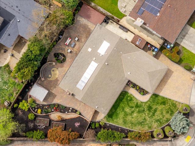 51 Saint Ramon Court, Danville CA: https://media.crmls.org/mediaz/9a5c2ec9-0e57-4405-8163-9c8a17018e2f.jpg