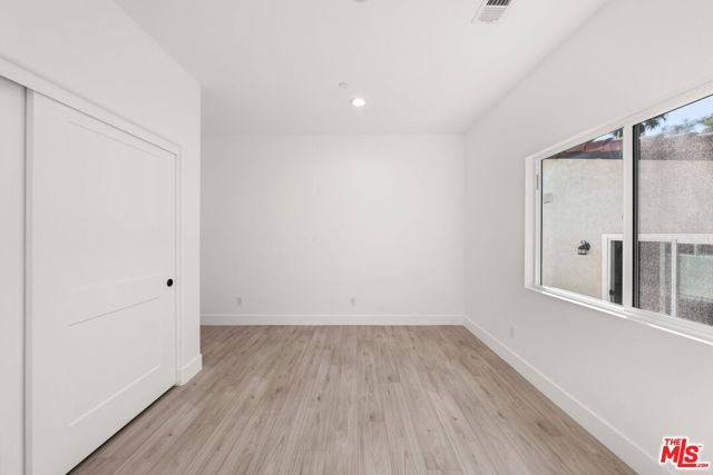 20280 Newton Street, Corona CA: https://media.crmls.org/mediaz/9a5caa1f-9e9c-49dd-bab4-2d3f0fde6a2e.jpg