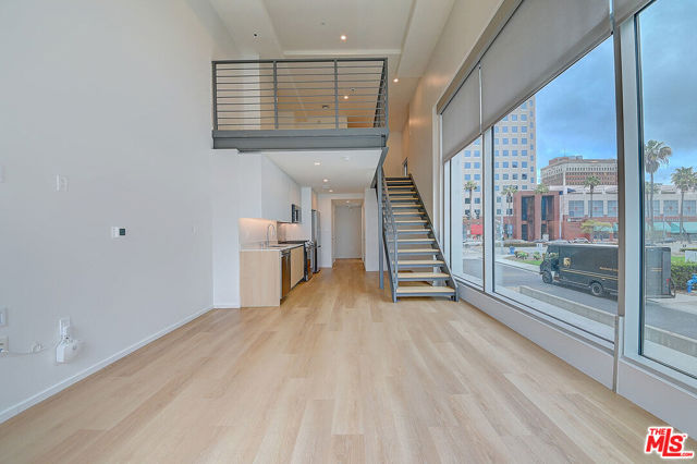 200 W Ocean Boulevard, Long Beach CA: https://media.crmls.org/mediaz/9a5d4a5f-dd25-46b2-add7-9dc7c565354d.jpg