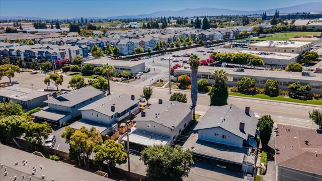 775 E Duane Avenue, Sunnyvale CA: https://media.crmls.org/mediaz/9a5d5bde-1242-4976-a335-cfe7d53f91e0.jpg