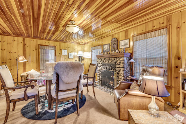 54865 Strong Dr, Idyllwild CA: https://media.crmls.org/mediaz/9a5db63e-d1fd-4aa1-8d87-677afce9fa5c.jpg