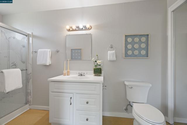 6417 Sunnymere Ave, Oakland CA: https://media.crmls.org/mediaz/9a5ddf1d-1a48-41a5-9823-623b8932139e.jpg