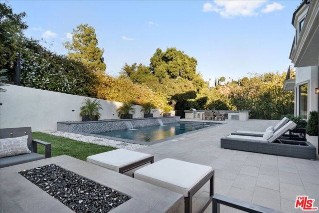 4351 Vanalden Avenue, Tarzana CA: https://media.crmls.org/mediaz/9a5e89e5-1883-4734-b95a-8efdf28f4b47.jpg