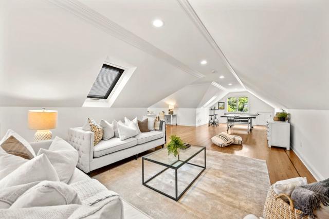 760 Chateau Drive, Hillsborough CA: https://media.crmls.org/mediaz/9a5e9429-e219-4ea9-b6af-e6c60c95c262.jpg