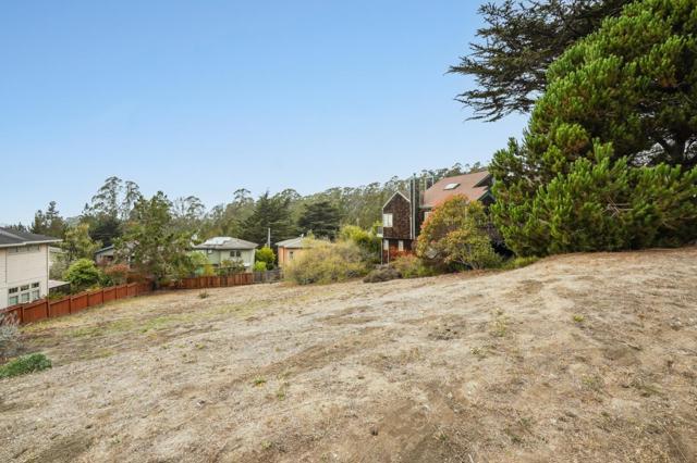 0 Avenue Granada, El Granada CA: https://media.crmls.org/mediaz/9a5eb7e6-25bb-4ec9-9ee2-e51809f2344f.jpg