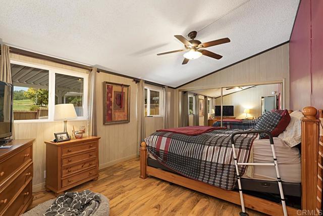 18218 Paradise Mountain Rd Spc 81, Valley Center CA: https://media.crmls.org/mediaz/9a5ef5ec-6a16-4294-969b-41b654300e12.jpg