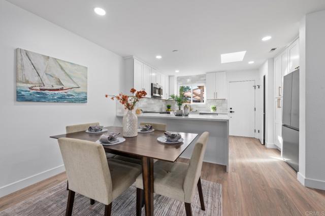 Detail Gallery Image 4 of 29 For 1014 Plover Way, Oceanside,  CA 92057 - 2 Beds | 2 Baths